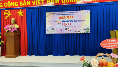 Họp mặt kỷ niệm 41 năm ngày Nhà giáo Việt Nam (20/11/1982 - 20/11/2023)/
